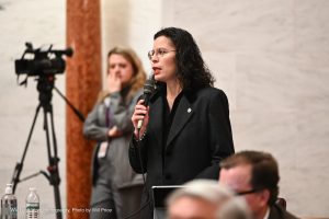 Senate approves two student-related bills and a pro-Ukraine resolution